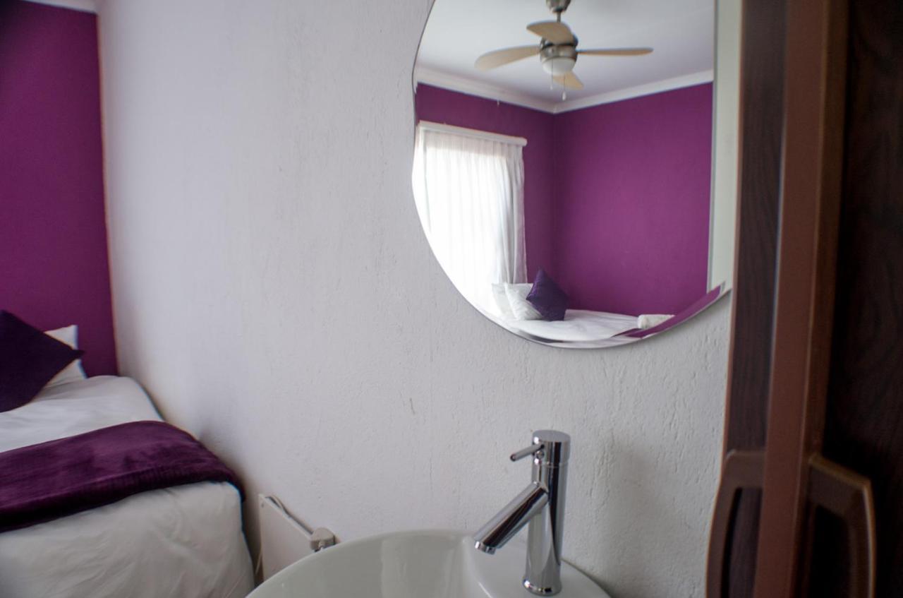 Seroloana Guest House ルステンブルク エクステリア 写真